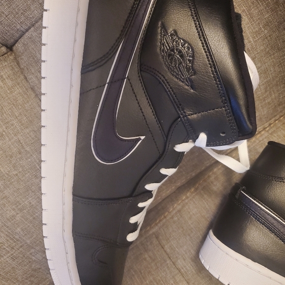 Air Jordan 1 Mid SE "Maybe I destroyed the game" - Picture 7 of 7